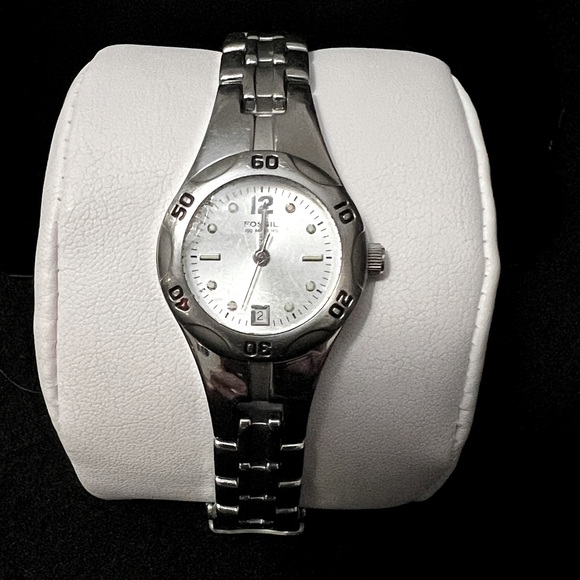 Fossil Blue Ladies Watch - Picture 3 of 11